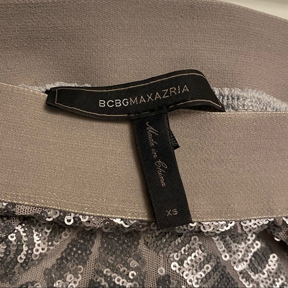 BCBG MAXAZRIA  Grey Sequin Mini Skirt - Picture 3 of 6